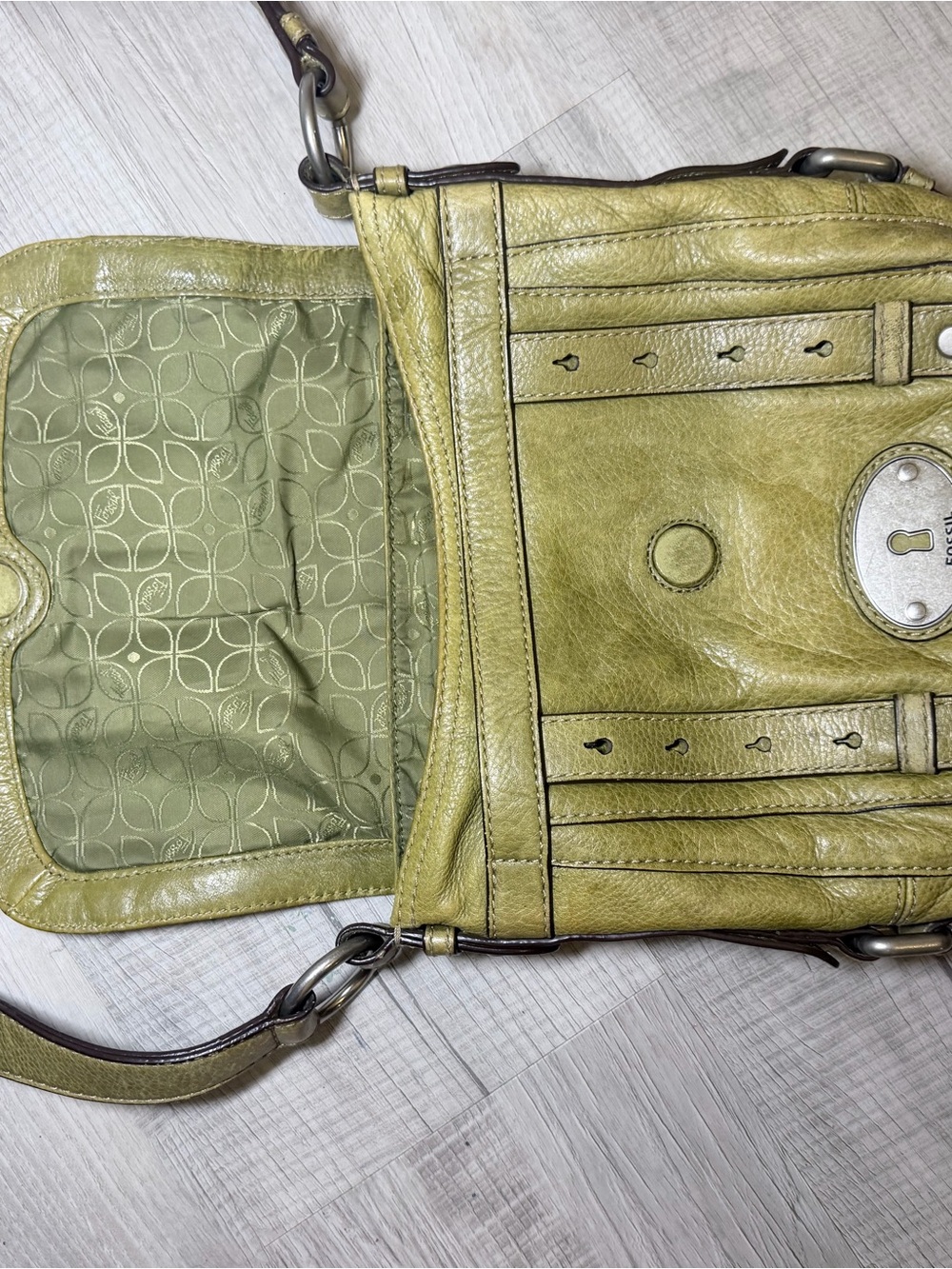 Fossil Olive Green Leather Crossbody Bag Vintage Distressed Satchel - Picture 9 of 13